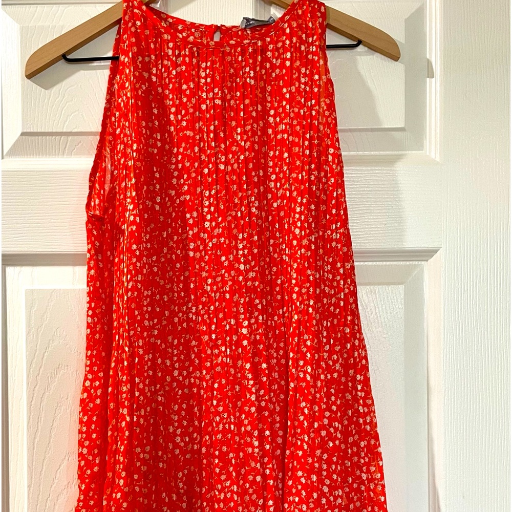 Lovely XL summer top. Never worn.